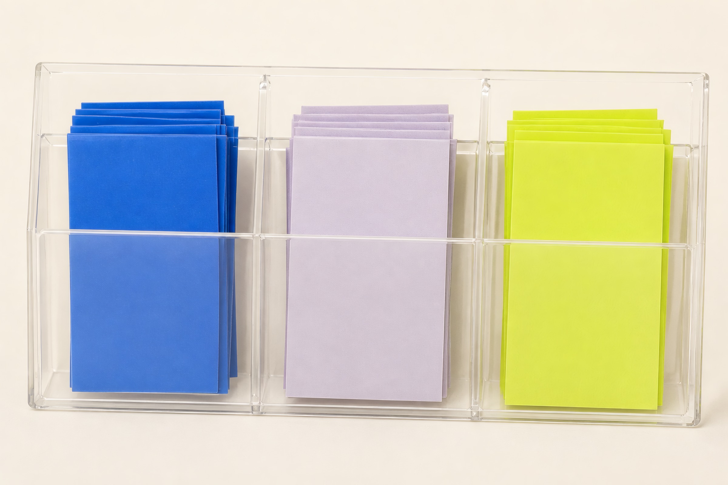 Three-compartment organiser